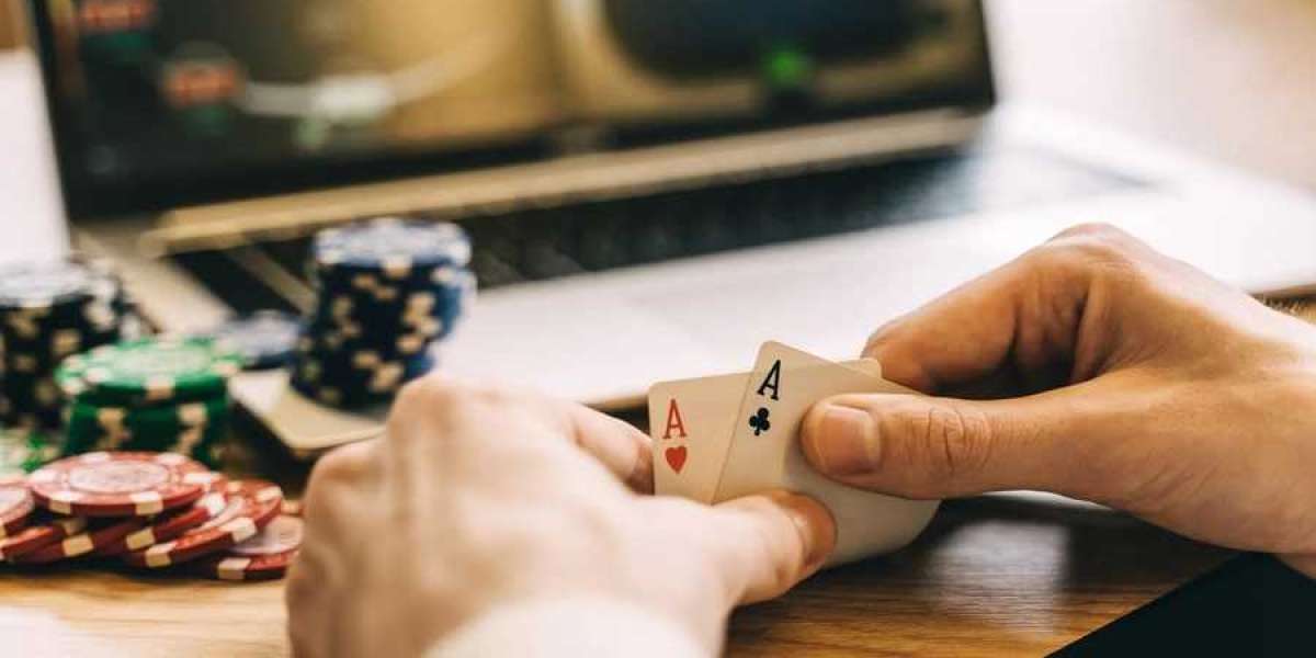 Mastering Online Baccarat: A Guide for Enthusiasts