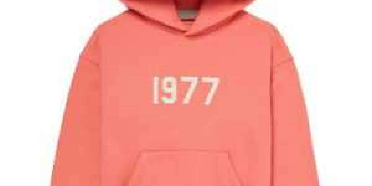 "Essentials Hoodie 1977: A Modern Icon of Minimalist Streetwear"