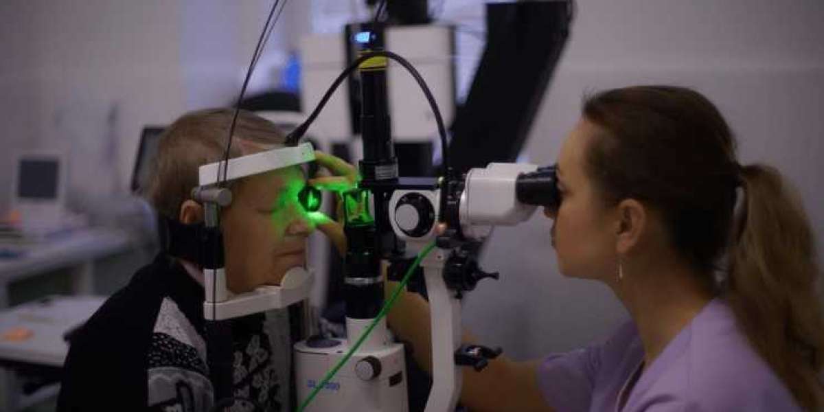 Laser Cataract Surgery Using the Latest Innovations for Better Outcomes